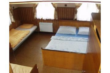 Cehia Chata Víchová nad Jizerou, Exteriorul